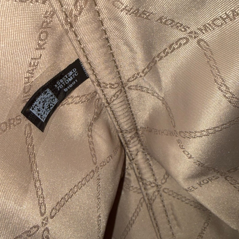 Michael Kors Gold Patterned Large Tote Bag - Picture 6 of 10